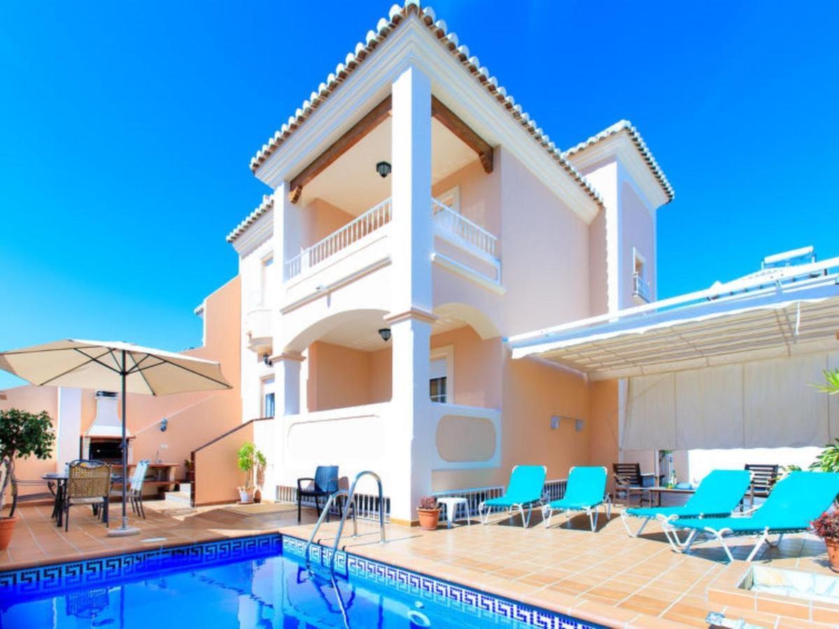 Villa Jara เนร์คา ภายนอก รูปภาพ